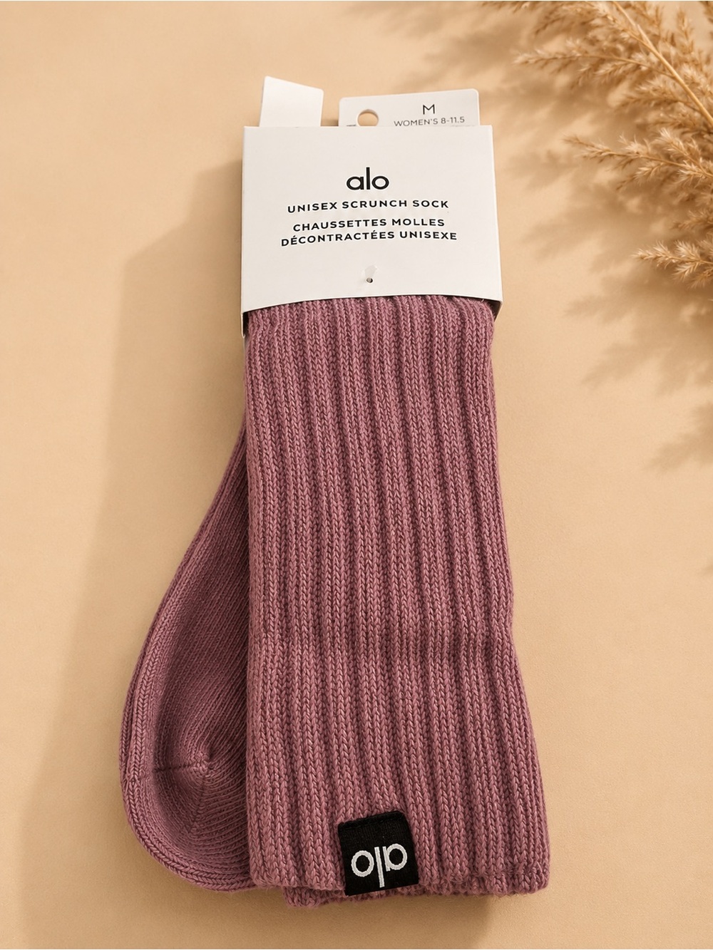 ALO Yoga Women Ribbed Crew Socks - Dusty Rose - Picture 2 of 2